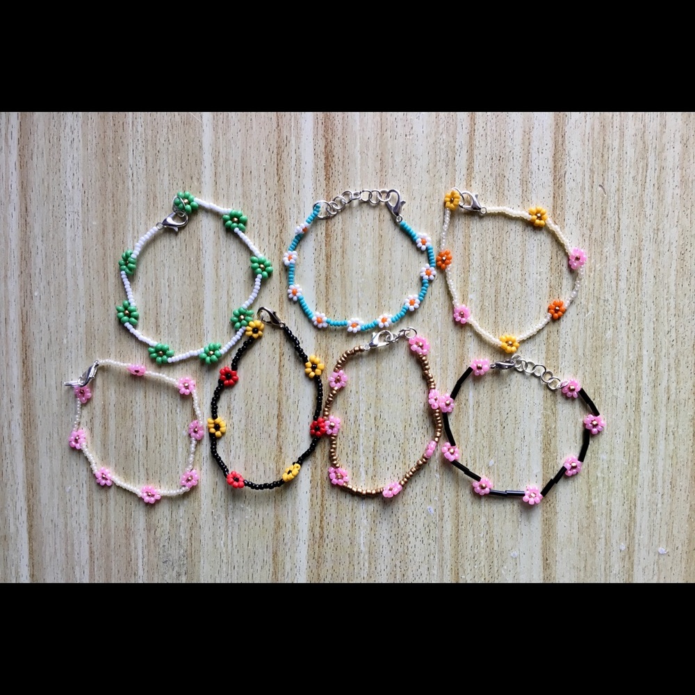 Daisy flower bracelets